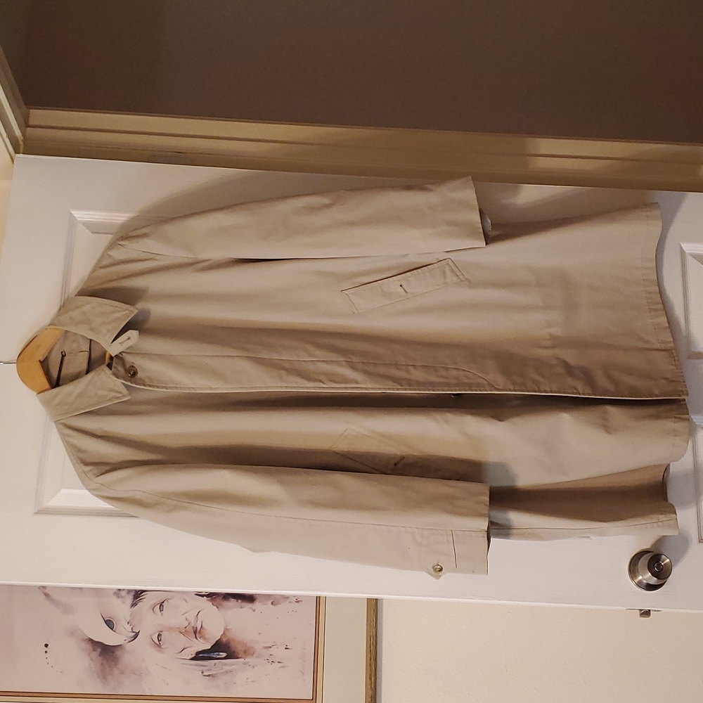 WeatherRogue Men raincoat